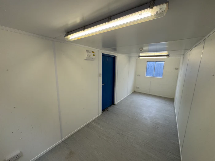 21x8ft Anti-Vandal Portable Building - Image 3