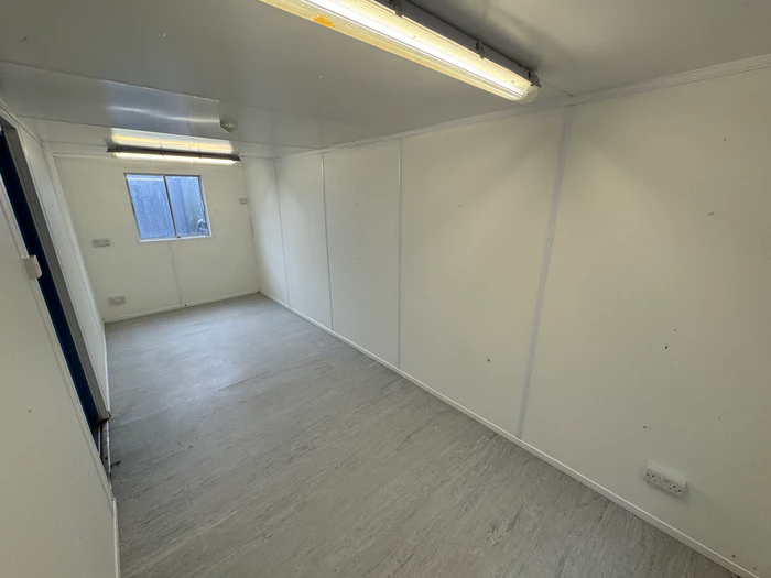 21x8ft Anti-Vandal Portable Building - Image 5