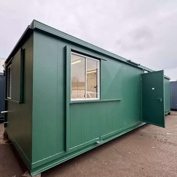 32x10ft Anti-Vandal Container with Kitchen