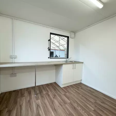 32x10ft Anti-Vandal Container with Kitchen - Image 12