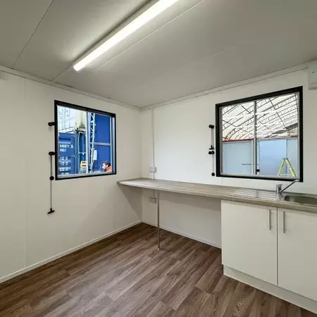 32x10ft Anti-Vandal Container with Kitchen - Image 7